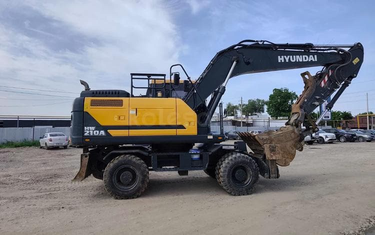 Hyundai R210W