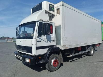 Mercedes-Benz 1320