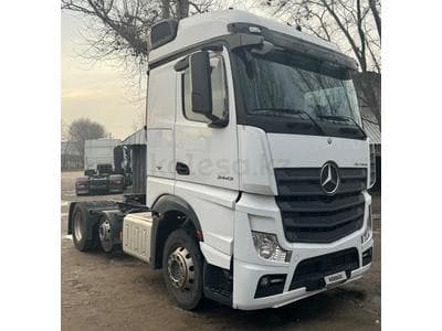 Mercedes-Benz 2443 6*2