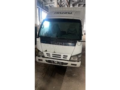 Isuzu