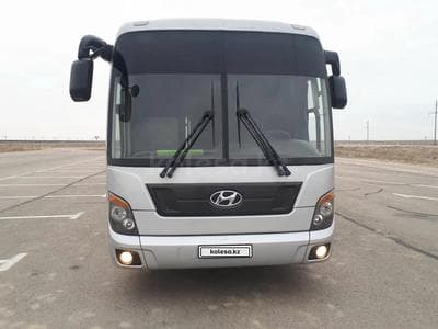 Hyundai Universe