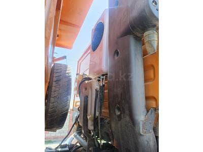 Shacman (Shaanxi) F2000
