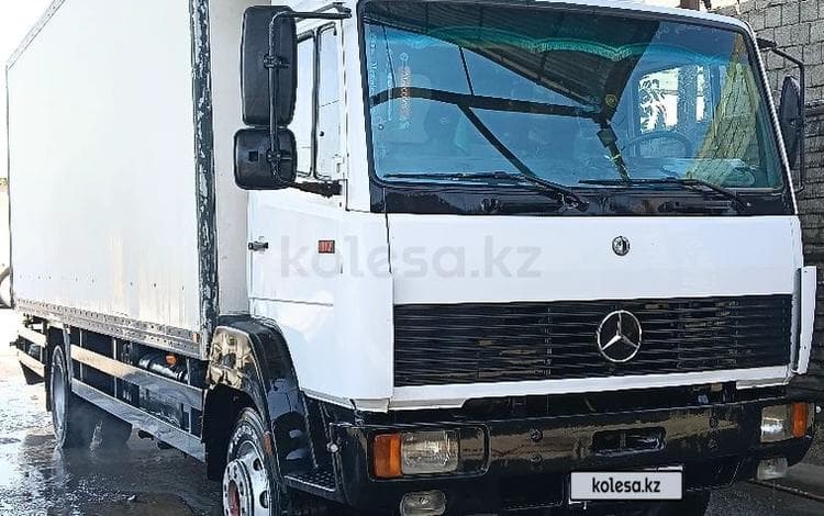 Mercedes-Benz 1117