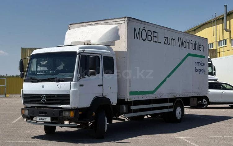 Mercedes-Benz 814