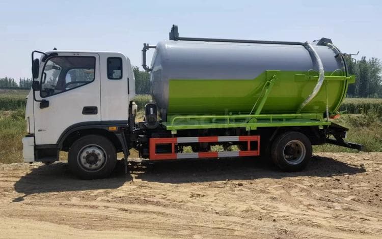 Foton 10 КУБОВ АССЕНИЗАТОР ВАКУУМ
