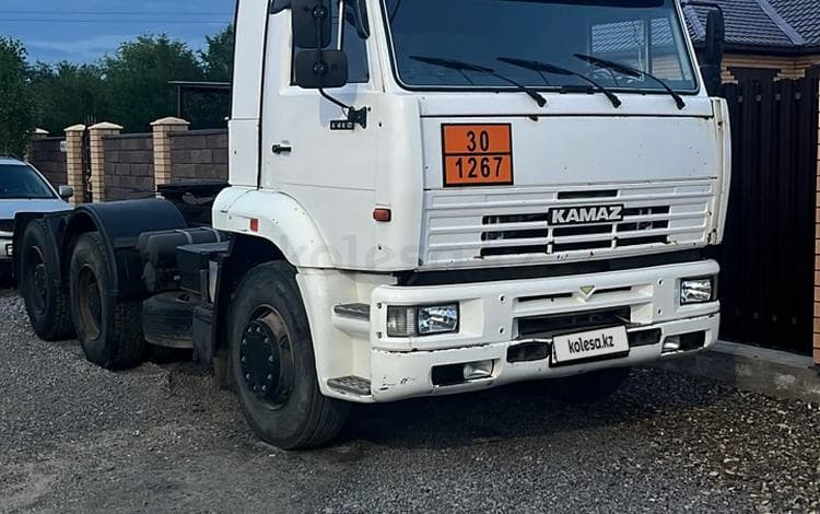 КамАЗ 6460